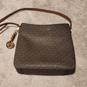 Micheal Kors Logo Messenger Bag